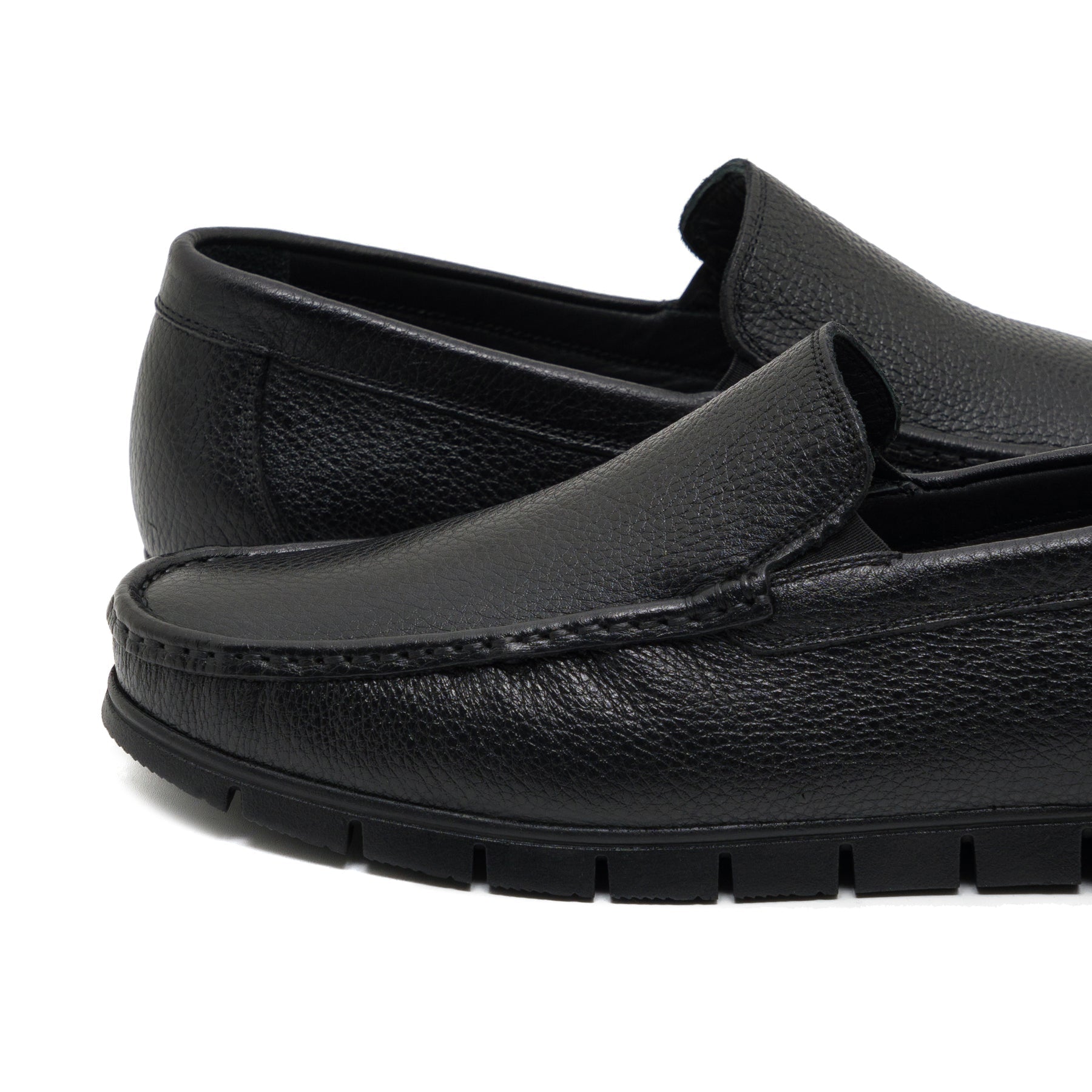 Eutalio Black Flexible Loafer